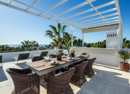 EXCEPCIONAL VILLA DE LUJO CON VISTAS ESPECTACULARES Y MARAVILLOSOS SERVICIOS EN ALTOS DE PUENTE ROMANO