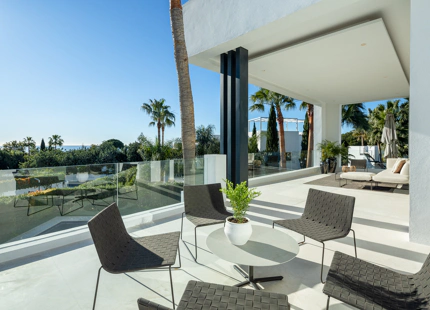 EXCEPCIONAL VILLA DE LUJO CON VISTAS ESPECTACULARES Y MARAVILLOSOS SERVICIOS EN ALTOS DE PUENTE ROMANO