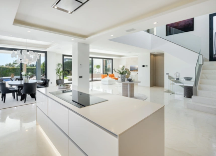 EXCEPCIONAL VILLA DE LUJO CON VISTAS ESPECTACULARES Y MARAVILLOSOS SERVICIOS EN ALTOS DE PUENTE ROMANO