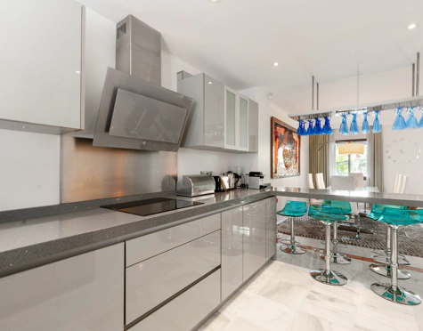 Town House for sale in Jardines de las Lomas, Marbella Golden Mile