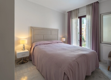 EXCEPTIONAL 4-BEDROOM TOWNHOUSE FOR SALE IN JARDINES DE LAS LOMAS