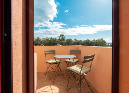 EXCEPTIONAL 4-BEDROOM TOWNHOUSE FOR SALE IN JARDINES DE LAS LOMAS