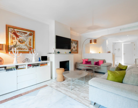 Town House for sale in Jardines de las Lomas, Marbella Golden Mile