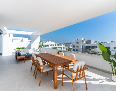 Penthouse for sale in Vanian Green Village, Estepona East