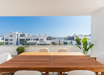 NUEVO ÁTICO DE LUJO CON CARACTERÍSTICAS IMPRESIONANTES EN VANIAN GREEN VILLAGE