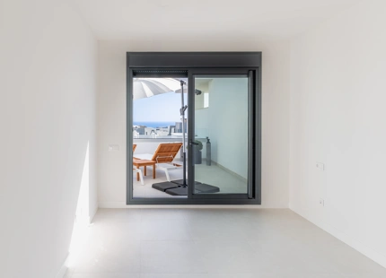NUEVO ÁTICO DE LUJO CON CARACTERÍSTICAS IMPRESIONANTES EN VANIAN GREEN VILLAGE