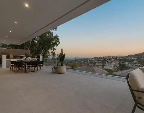 Villa for sale in Nueva Andalucia, Marbella