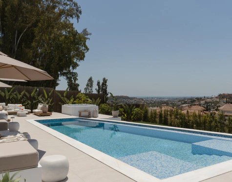Villa for sale in Nueva Andalucia, Marbella