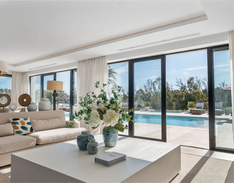 Villa en venta en Los Naranjos Golf, Nueva Andalucia