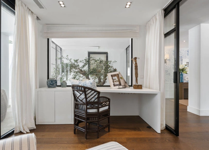 EXQUISITA VILLA EN PRIMERA LÍNEA DE GOLF EN VENTA EN LOS NARANJOS