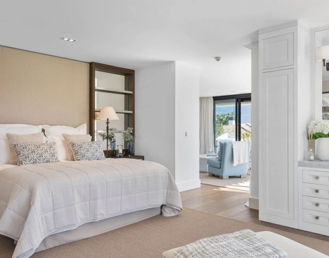 Villa en venta en Los Naranjos Golf, Nueva Andalucia