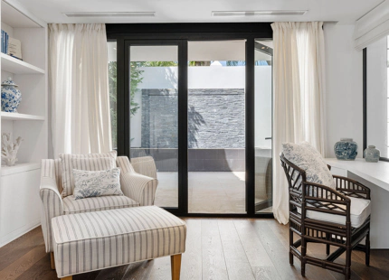 EXQUISITA VILLA EN PRIMERA LÍNEA DE GOLF EN VENTA EN LOS NARANJOS