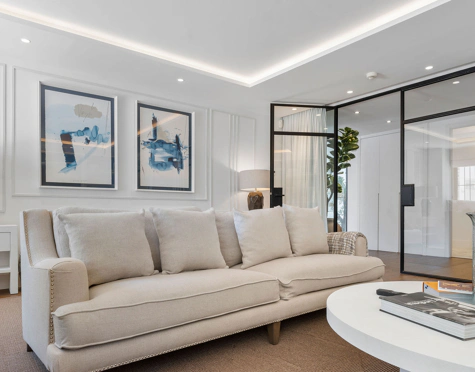 Villa en venta en Los Naranjos Golf, Nueva Andalucia