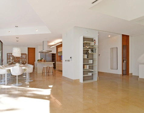 Villa for sale in Nueva Andalucia, Marbella