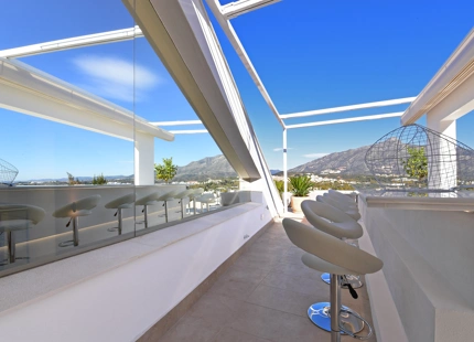 EXCEPCIONAL VILLA DE LUJO DE 7 DORMITORIOS EN VENTA EN NUEVA ANDALUCÍA