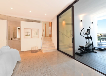 EXCEPCIONAL VILLA DE LUJO DE 7 DORMITORIOS EN VENTA EN NUEVA ANDALUCÍA