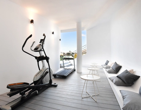 Villa for sale in Nueva Andalucia, Marbella