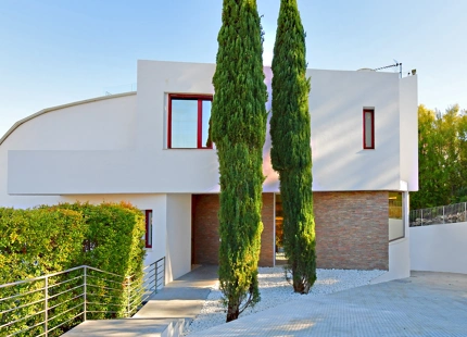 EXCEPCIONAL VILLA DE LUJO DE 7 DORMITORIOS EN VENTA EN NUEVA ANDALUCÍA