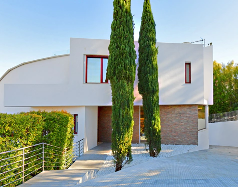 Villa for sale in Nueva Andalucia, Marbella