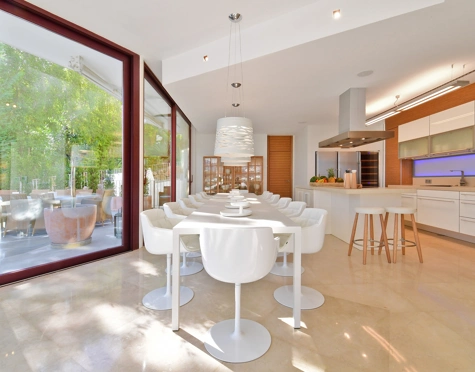 Villa for sale in Nueva Andalucia, Marbella