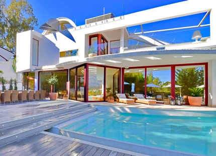 EXCEPCIONAL VILLA DE LUJO DE 7 DORMITORIOS EN VENTA EN NUEVA ANDALUCÍA