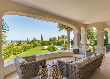 STUNNING 11-BEDROOM LUXURY VILLA WITH PANORAMIC SEA VIEWS IN PARAISO ALTO