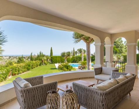 Villa en venta en Paraiso Alto, Benahavis