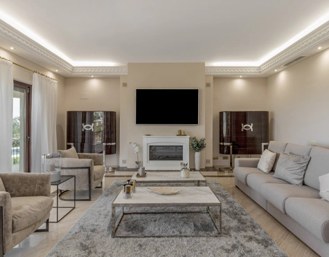 Villa en venta en Paraiso Alto, Benahavis