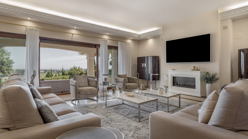 Villa for sale in Paraiso Alto, Benahavis