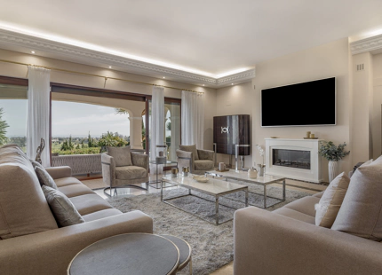 STUNNING 11-BEDROOM LUXURY VILLA WITH PANORAMIC SEA VIEWS IN PARAISO ALTO