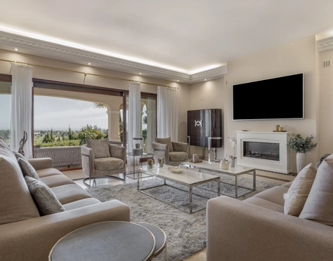 Villa en venta en Paraiso Alto, Benahavis