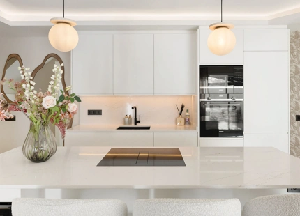 LUXURIOUS 3-BEDROOM TOWNHOUSE WITH STUNNING ROOF TERRACE IN ALTOS DEL RODEO