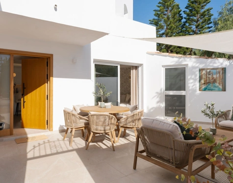 Town House for sale in Altos del Rodeo, Nueva Andalucia