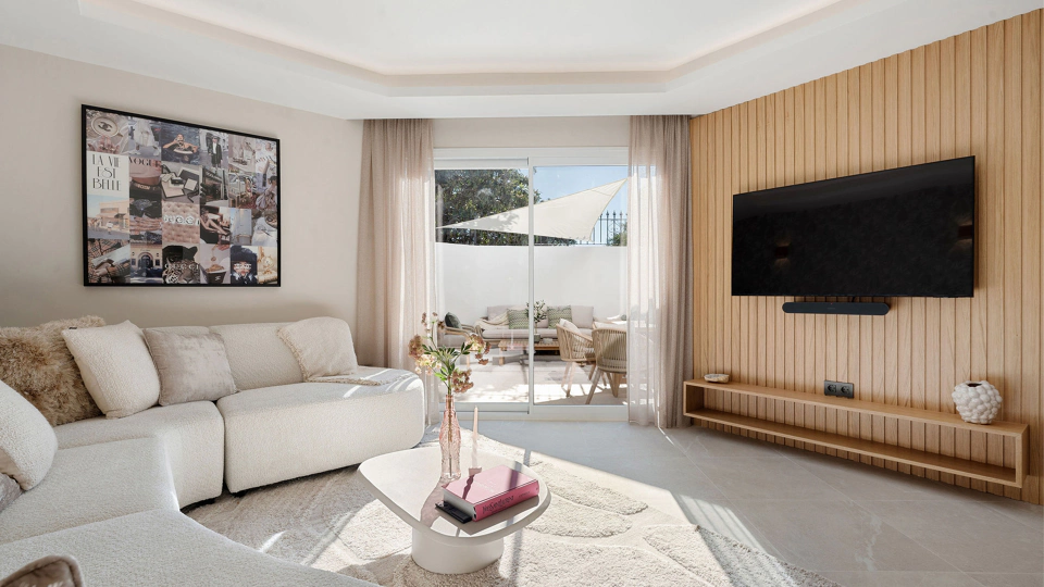 Town House for sale in Altos del Rodeo, Nueva Andalucia