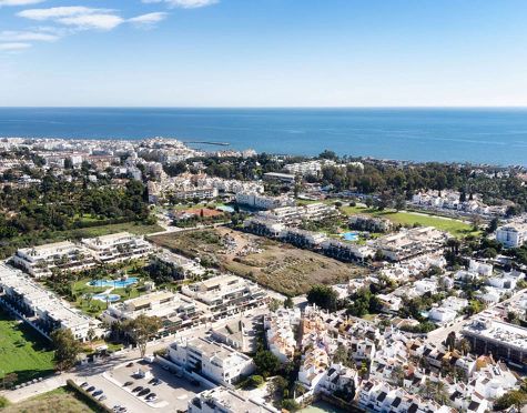 Town House for sale in Altos del Rodeo, Nueva Andalucia