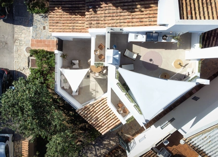 LUXURIOUS 3-BEDROOM TOWNHOUSE WITH STUNNING ROOF TERRACE IN ALTOS DEL RODEO