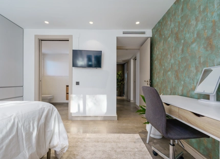 EXQUISITA VILLA DE LUJO EN VENTA EN NUEVA ANDALUCÍA CON CARACTERÍSTICAS MODERNAS