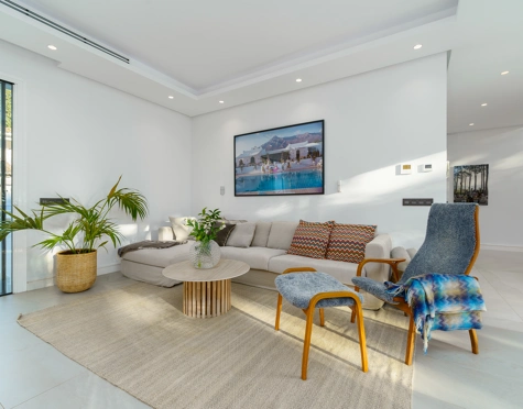 Villa en venta en Nueva Andalucia, Marbella