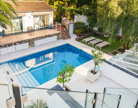 Villa en venta en Nueva Andalucia, Marbella