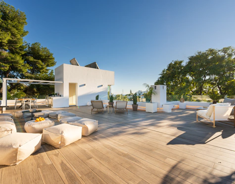 Villa en venta en Nueva Andalucia, Marbella