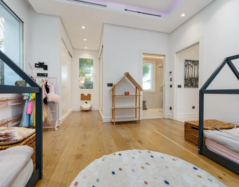 Villa en venta en Nueva Andalucia, Marbella