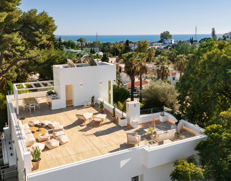 Villa en venta en Nueva Andalucia, Marbella