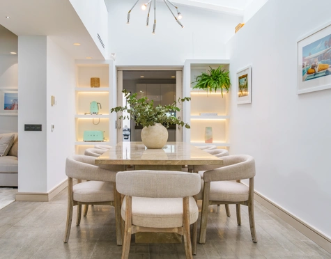 Villa en venta en Nueva Andalucia, Marbella