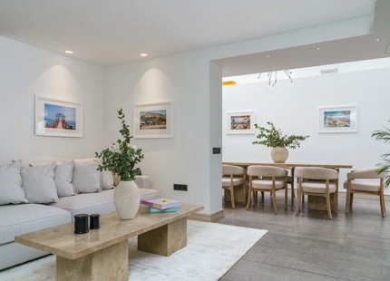 EXQUISITA VILLA DE LUJO EN VENTA EN NUEVA ANDALUCÍA CON CARACTERÍSTICAS MODERNAS