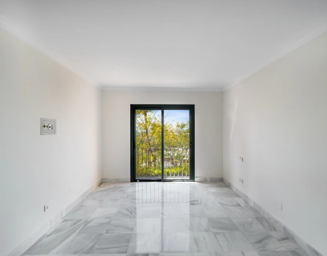 Apartment for sale in Monte Halcones, Benahavis