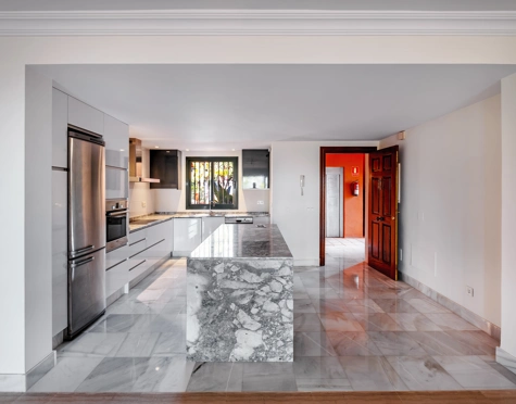 Apartment for sale in Monte Halcones, Benahavis