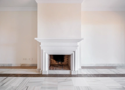 ELEGANT TWO-BEDROOM APARTMENT WITH SPACIOUS TERRACE IN MONTE HALCONES