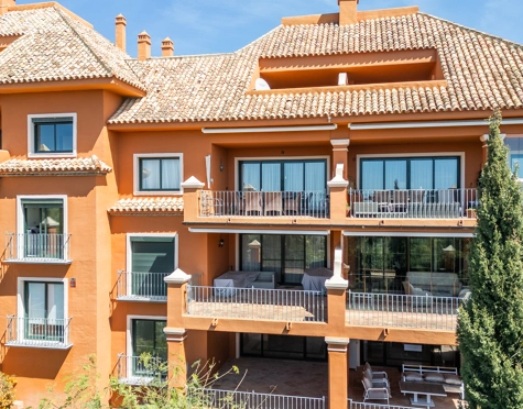 Apartment for sale in Monte Halcones, Benahavis