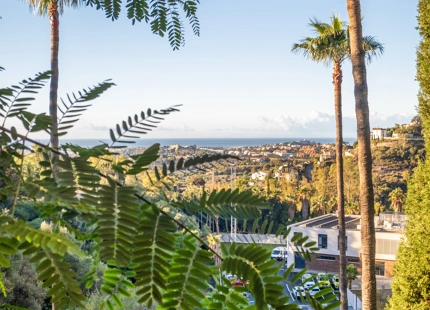 APARTAMENTO DE 3 DORMITORIOS CON VISTAS IMPRESIONANTES EN MONTE HALCONES