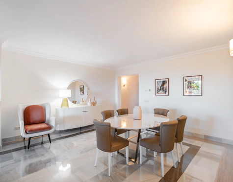 Apartment for sale in Monte Halcones, Benahavis